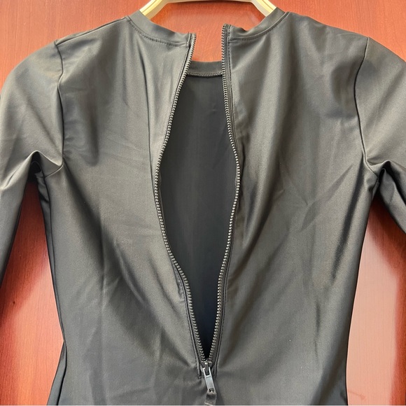 Jordan Essentials Women's Bodysuit Size Small Long Sleeves Back Zipper Tight Fit - Picture 5 of 15